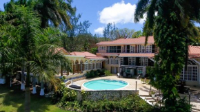 Music Mansion Exclusive 8br Luxury Villa, Private Pool & Beach Access, Yacht, Art,